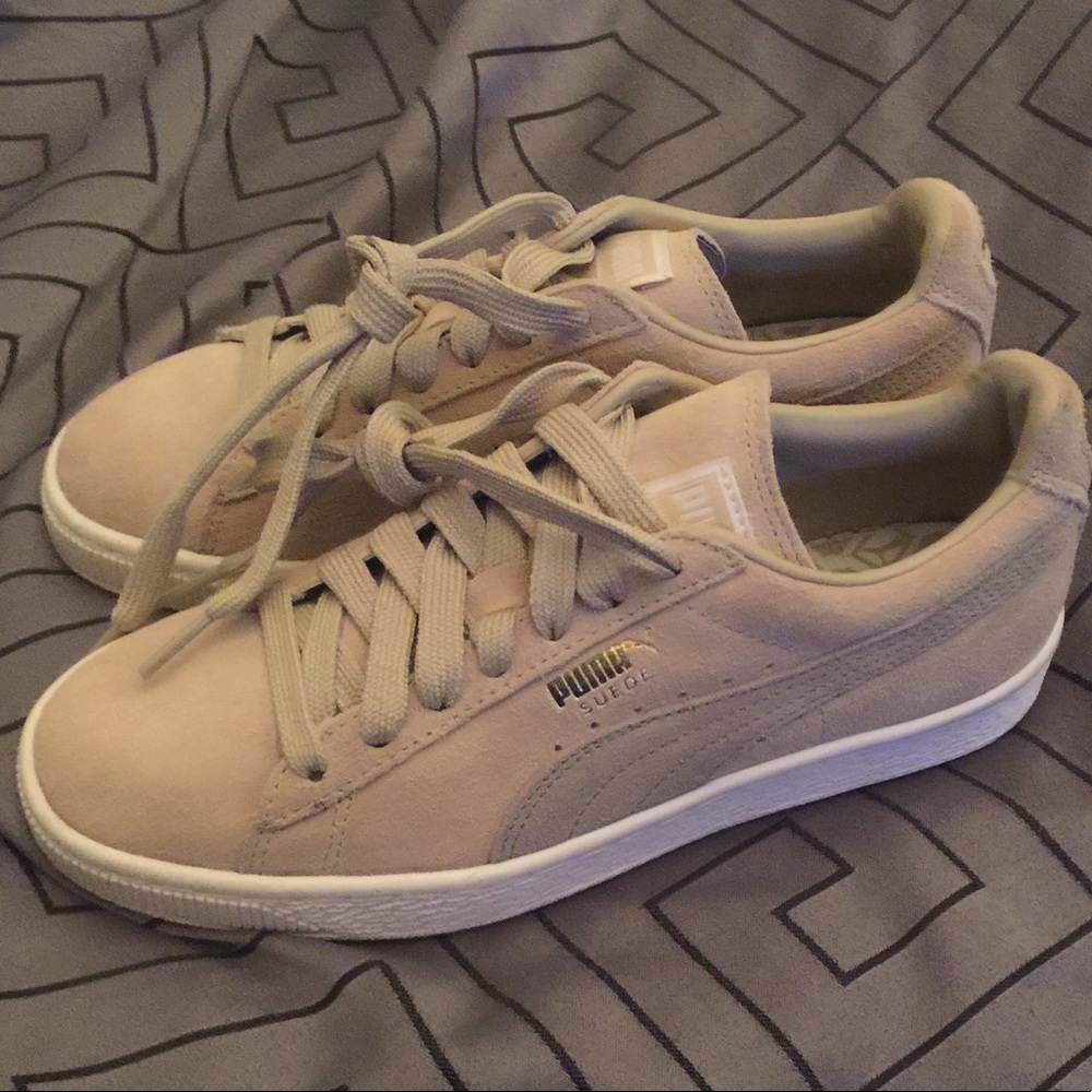 Pumas - Picture 2 of 2